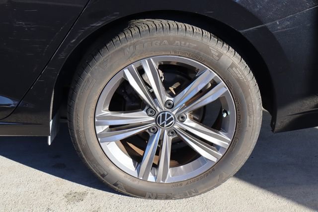 Used 2022 Volkswagen Jetta SE image 33