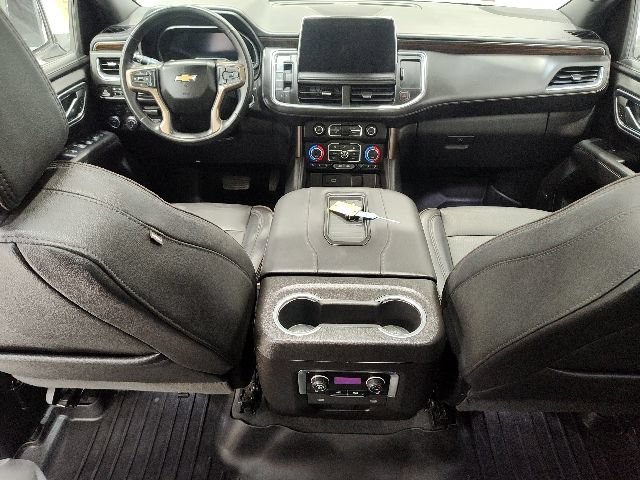Used 2023 Chevrolet Suburban High Country AWD/4WD image 17