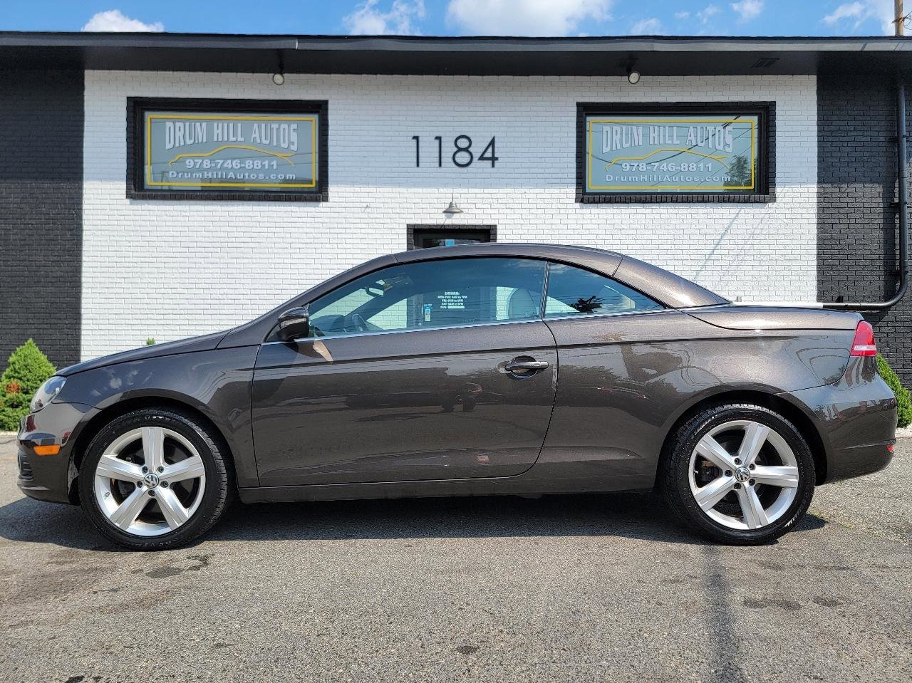 Used 2012 Volkswagen Eos Lux FWD image 4