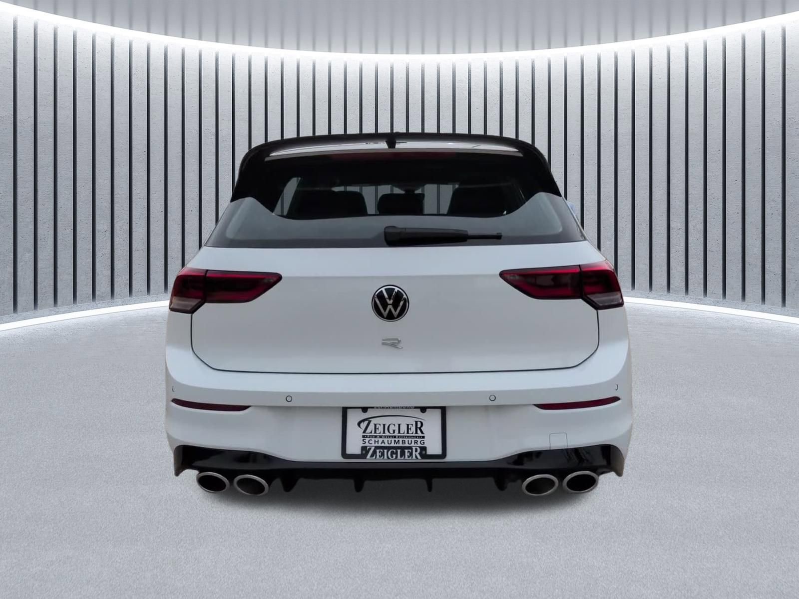 Used 2024 Volkswagen Golf R image 10