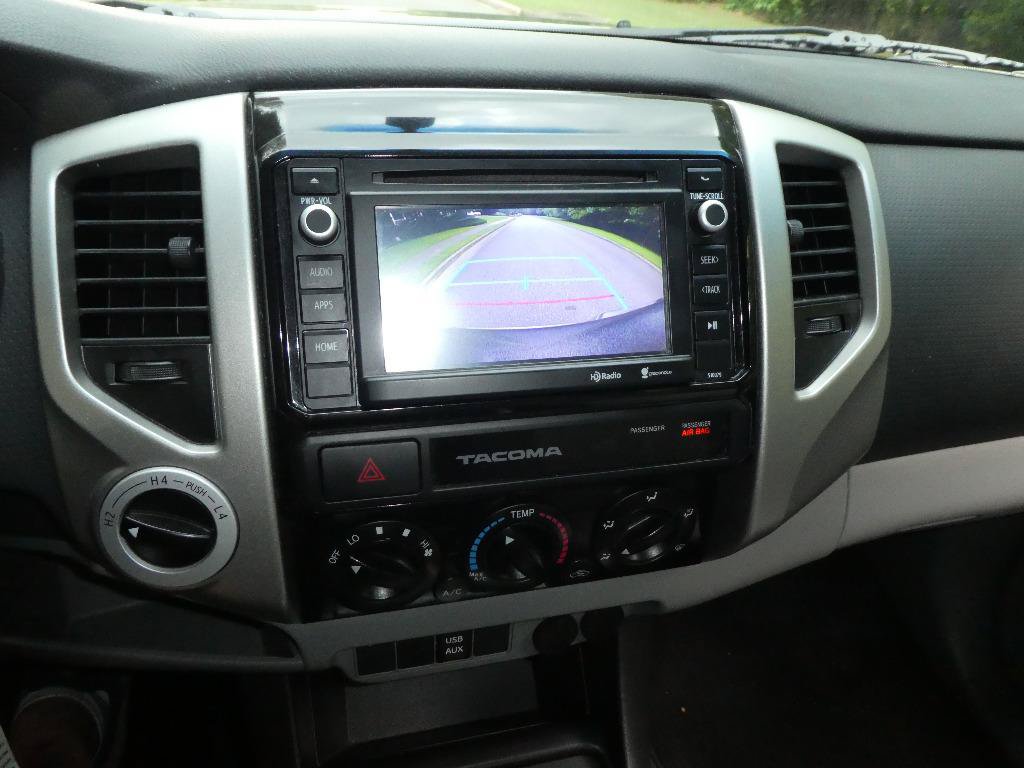 Used 2015 Toyota Tacoma 4x4 Double Cab w/ SR5 Package image 12