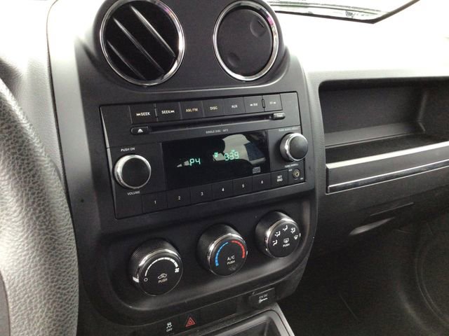 Used 2011 Jeep Patriot Sport FWD image 31