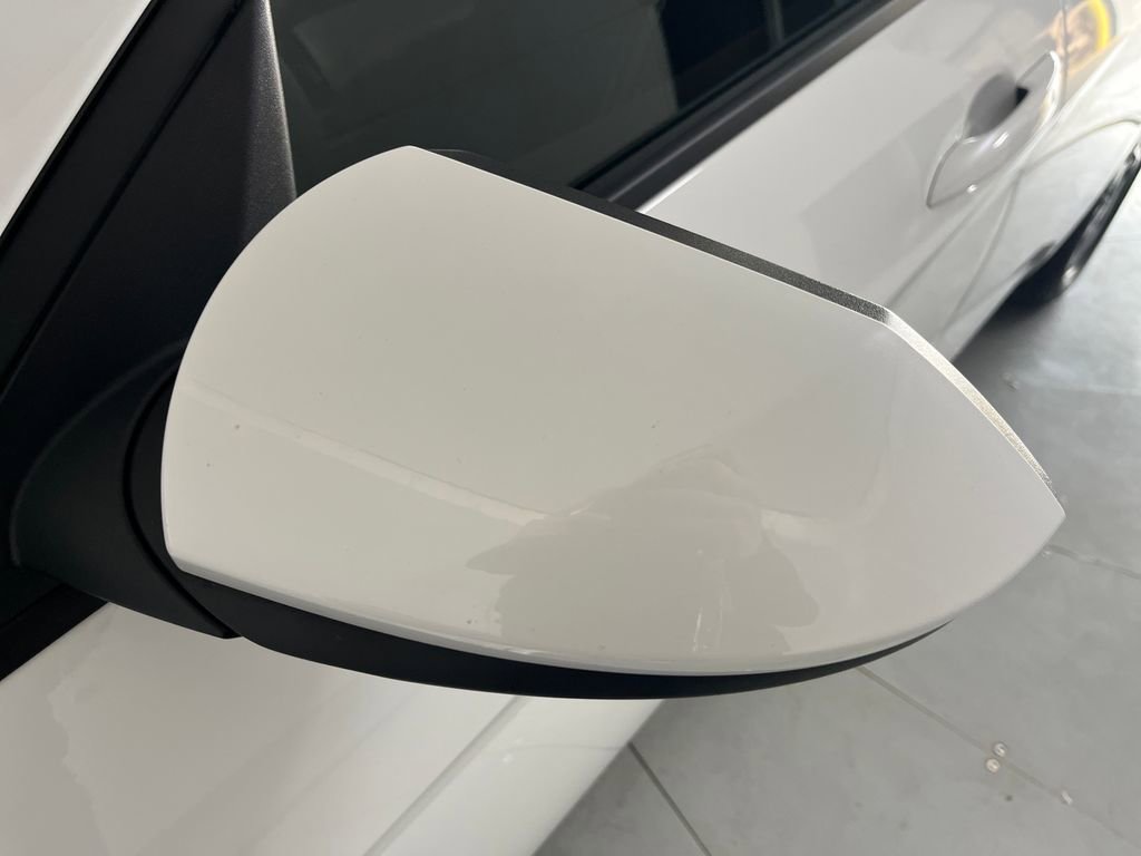 Used 2025 Hyundai Elantra Blue FWD image 37