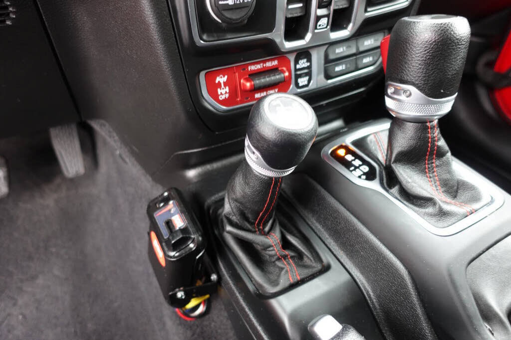 Used 2021 Jeep Wrangler Unlimited Rubicon w/ Dual Top Group AWD/4WD image 67