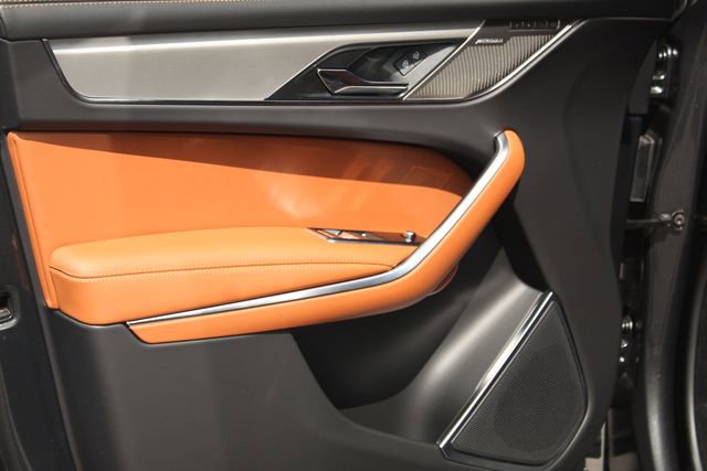 New 2026 Jaguar F-PACE R-Dynamic S image 21