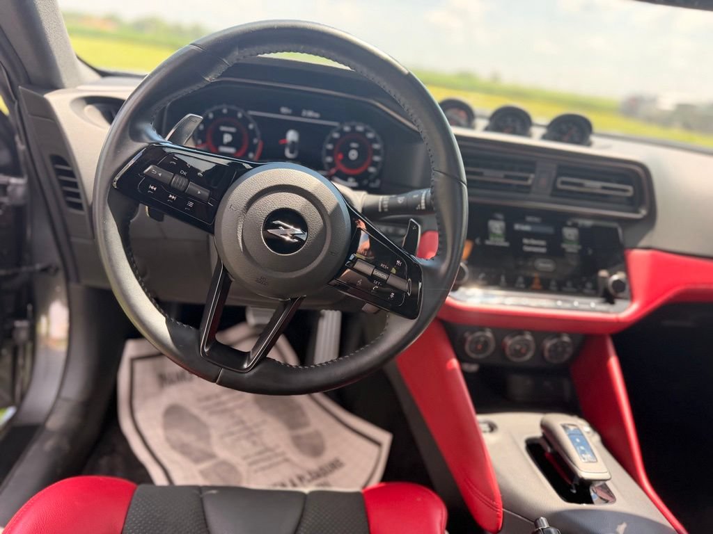 Certified 2024 Nissan Z Performance w/ Floor Mat Package RWD image 10