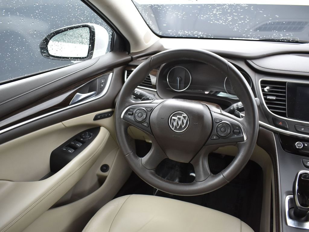 Used 2017 Buick LaCrosse Essence image 17