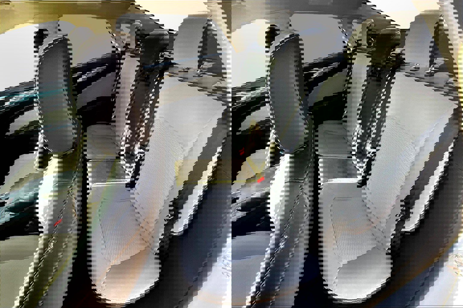 Used 2020 Ford Fusion SE w/ Equipment Group 151A image 18