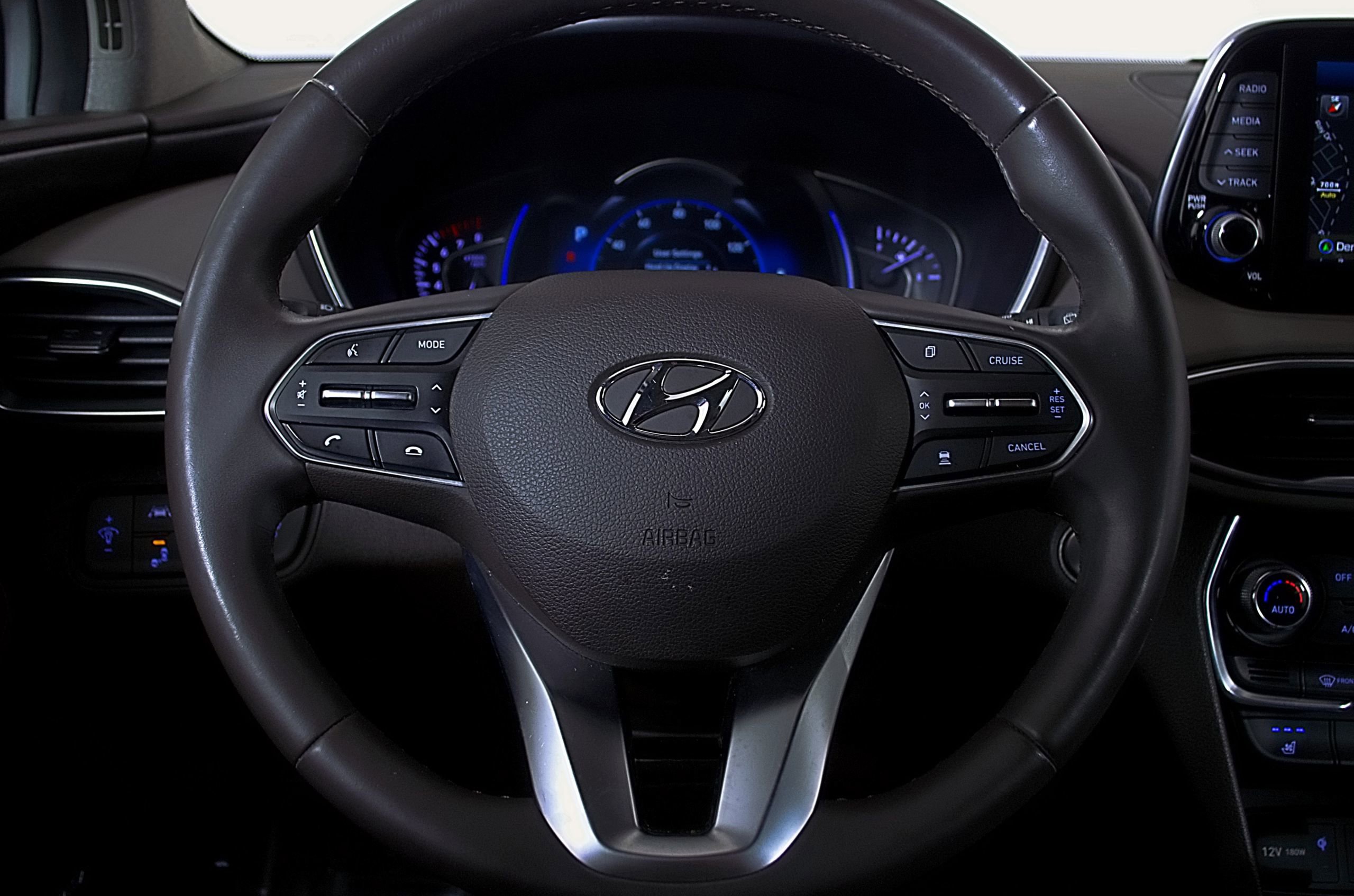 Used 2019 Hyundai Santa Fe FWD image 24