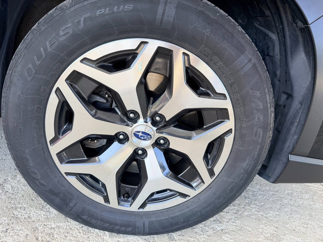 Used 2019 Subaru Forester Premium AWD/4WD image 13