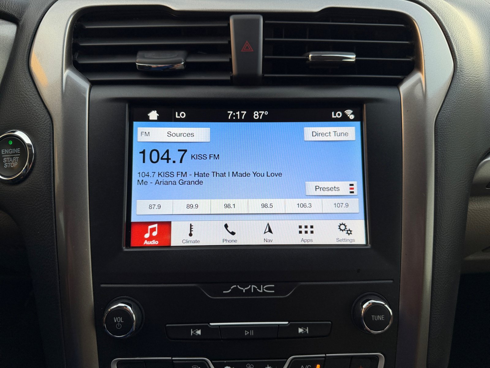 Used 2019 Ford Fusion SEL FWD image 23