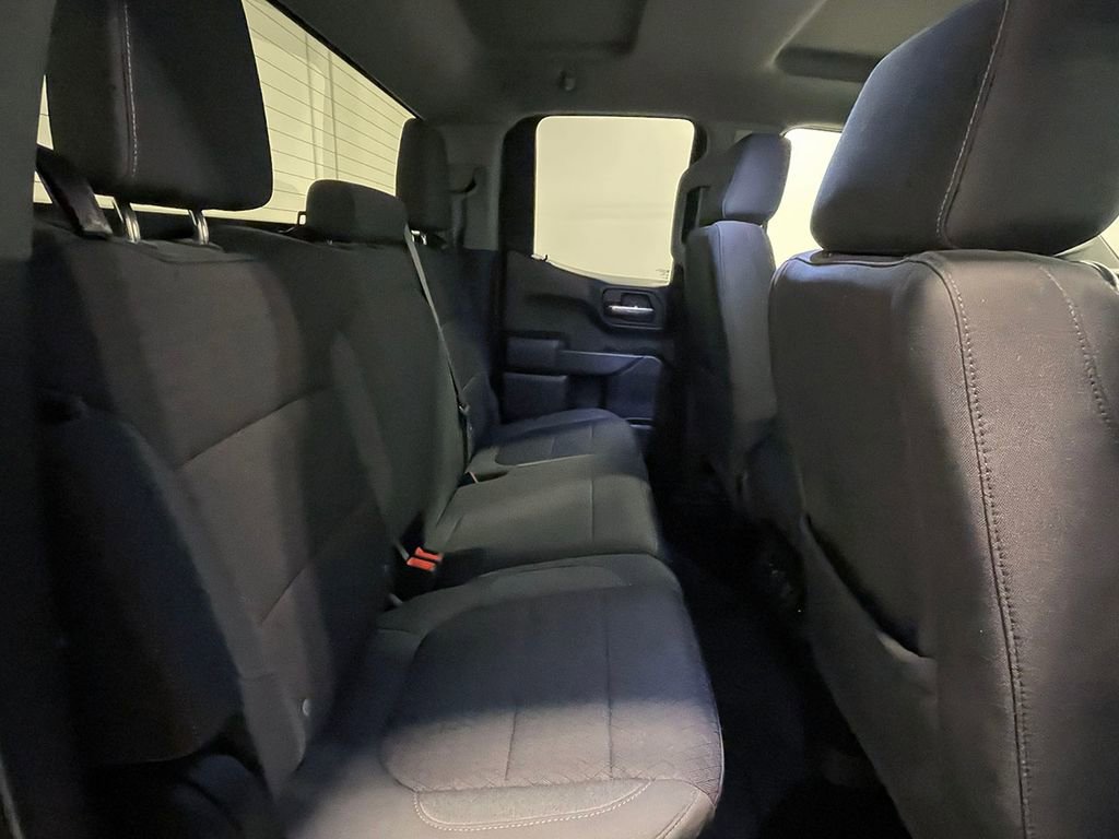 Used 2021 Chevrolet Silverado 1500 LT image 24