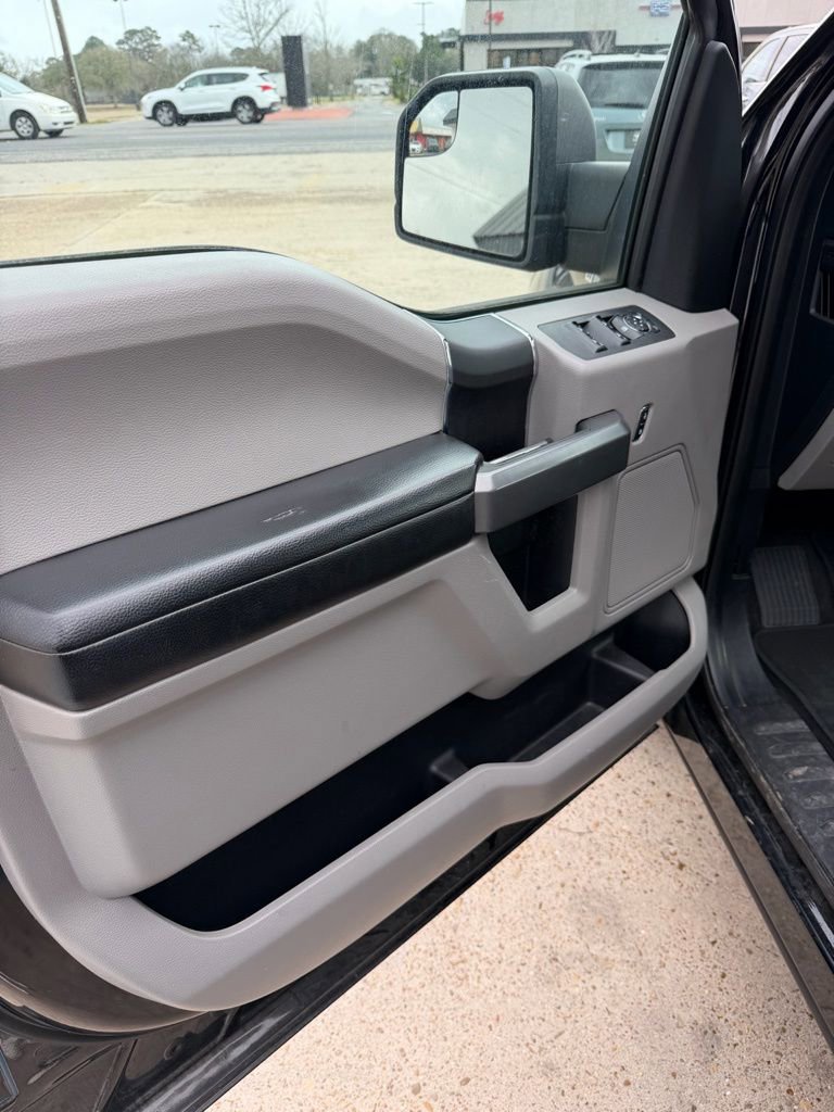 Used 2018 Ford F150 XLT image 12