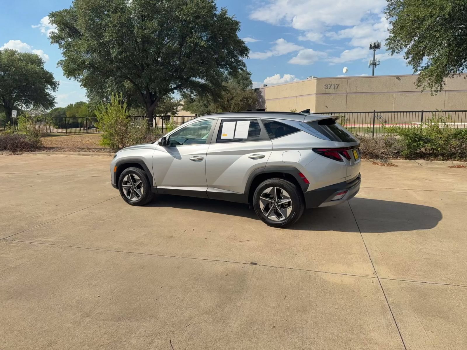 Used 2026 Hyundai Tucson SEL Plus AWD/4WD image 9