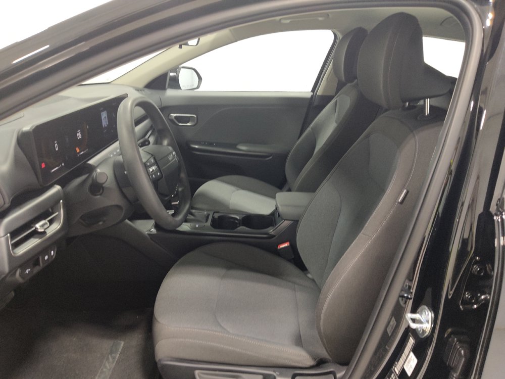 Used 2025 Kia K4 FWD image 17