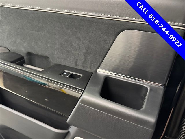 New 2025 Ford F150 Lightning Platinum image 17