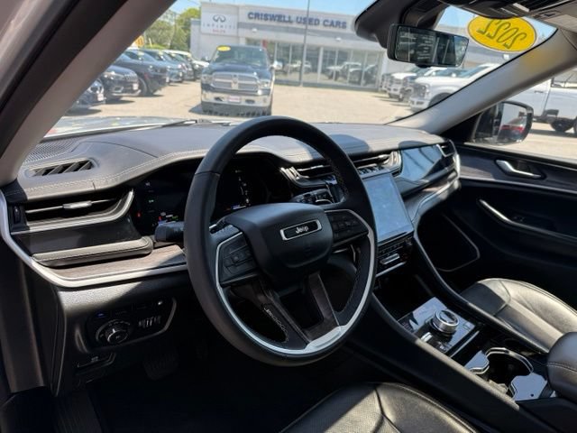 Used 2022 Jeep Grand Cherokee Limited 4xe w/ Luxury Tech Group II AWD/4WD image 3