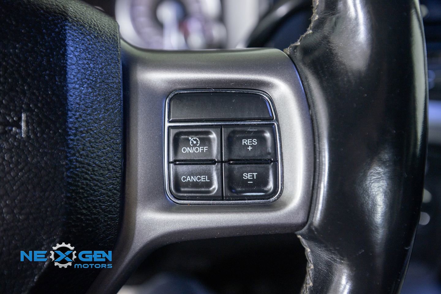 Used 2018 RAM 2500 Limited AWD/4WD image 15