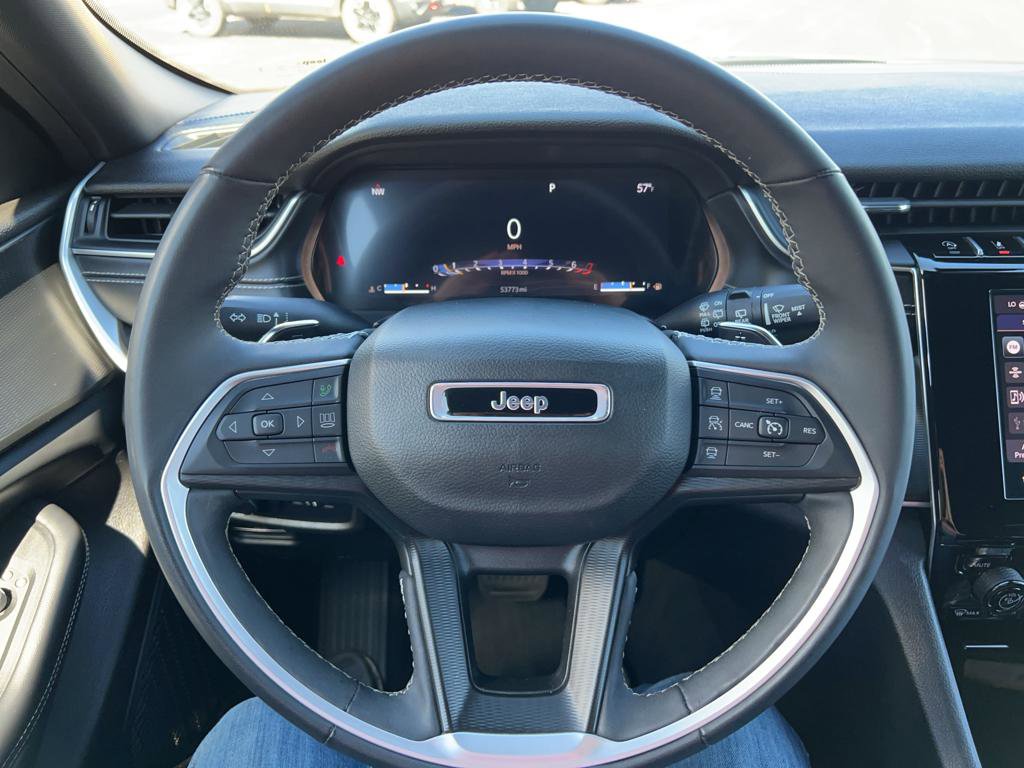 Used 2023 Jeep Grand Cherokee Altitude image 23