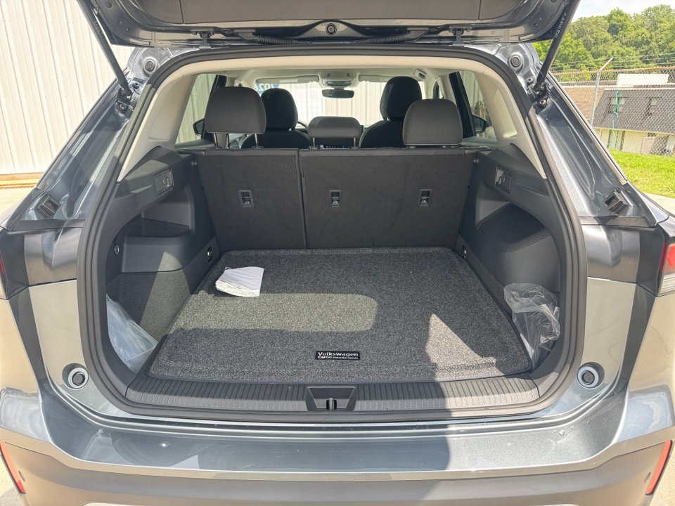 Used 2026 Volkswagen Tiguan S FWD image 19