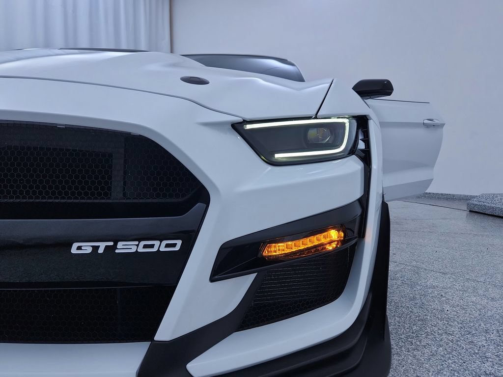 Used 2020 Ford Mustang Shelby GT500 w/ Technology Package RWD image 45