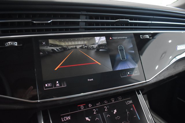 Used 2020 Audi Q8 Prestige AWD/4WD image 16