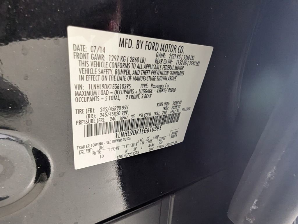 Used 2014 Lincoln MKS w/ Equipment Group 101A FWD image 24