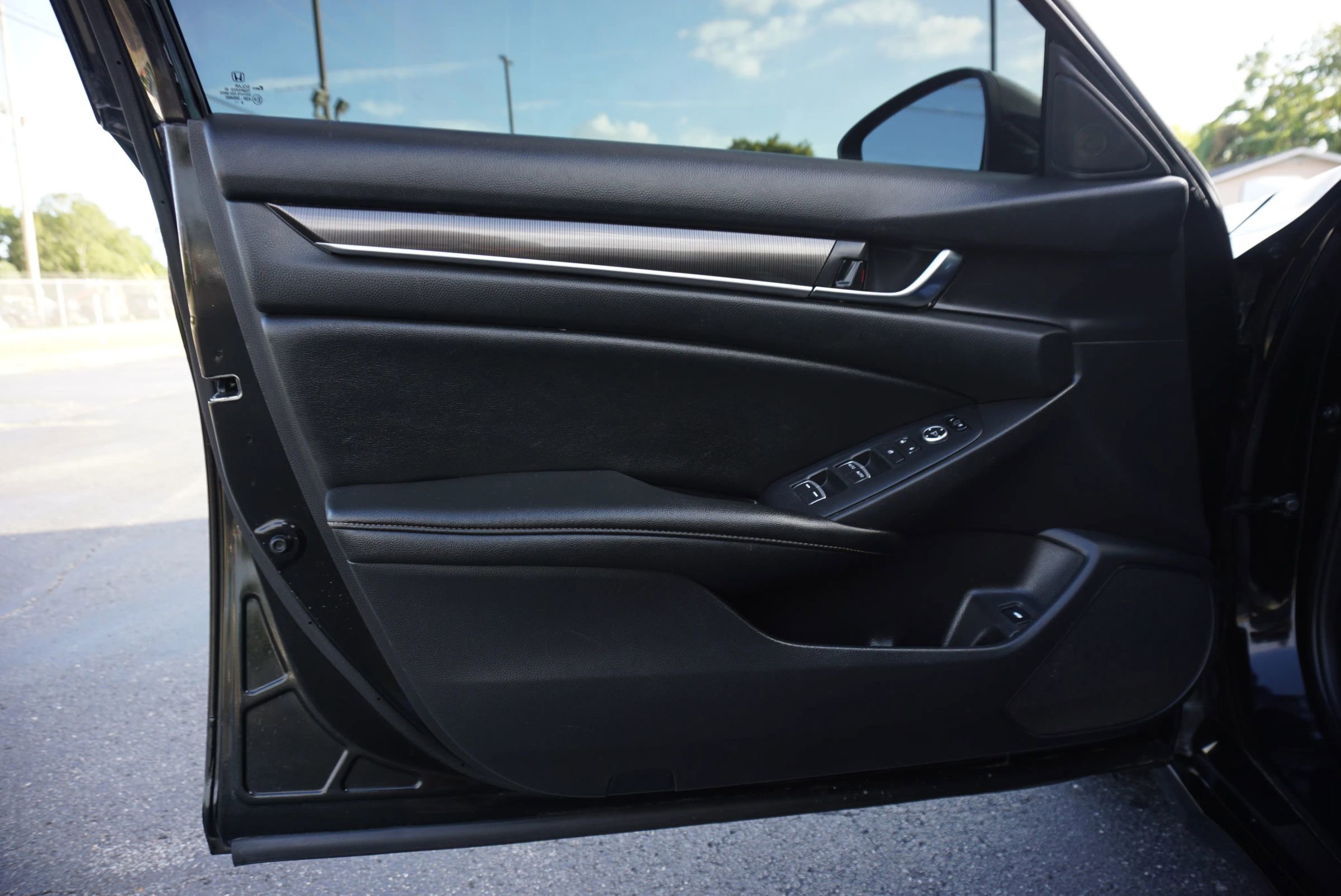 Used 2021 Honda Accord Sport image 16