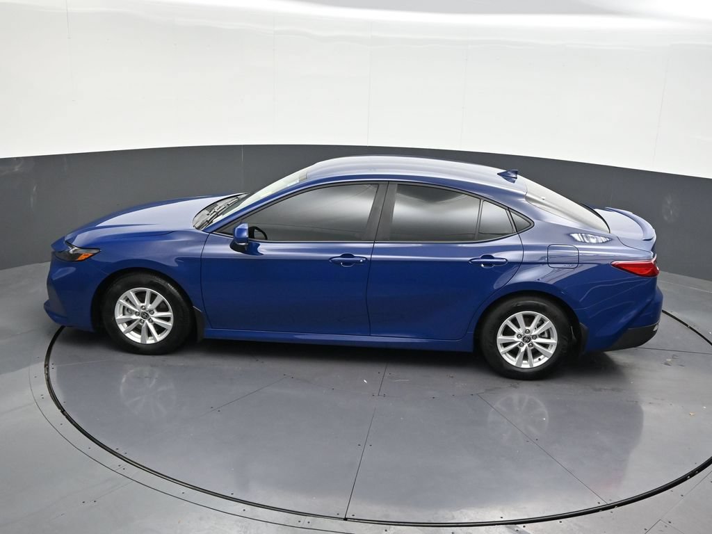 Used 2025 Toyota Camry LE w/ Convenience Package FWD image 16