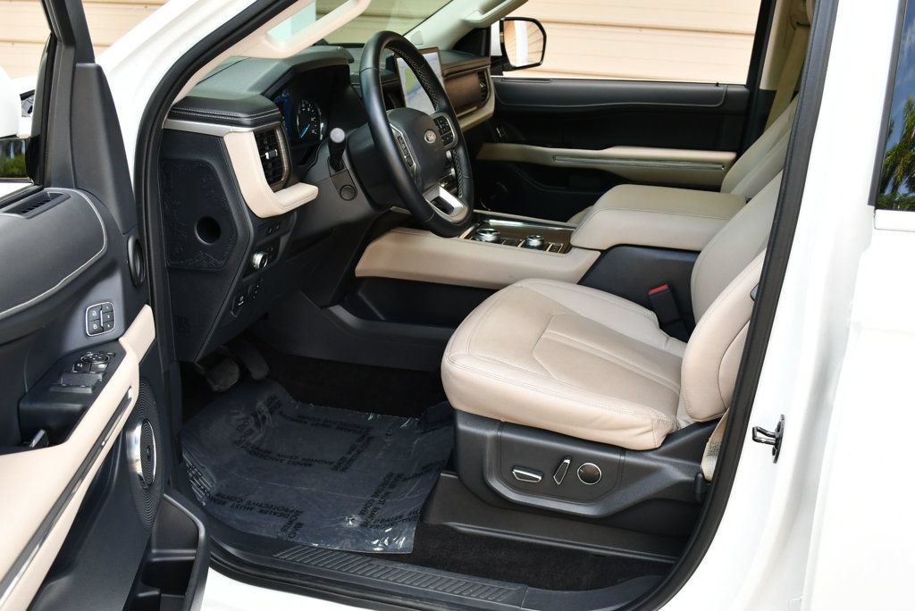 Used 2022 Ford Expedition Limited AWD/4WD image 15