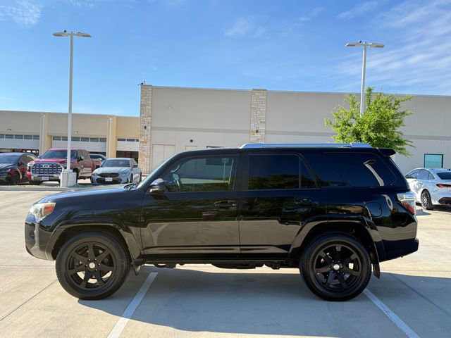 Used 2015 Toyota 4Runner SR5 image 7