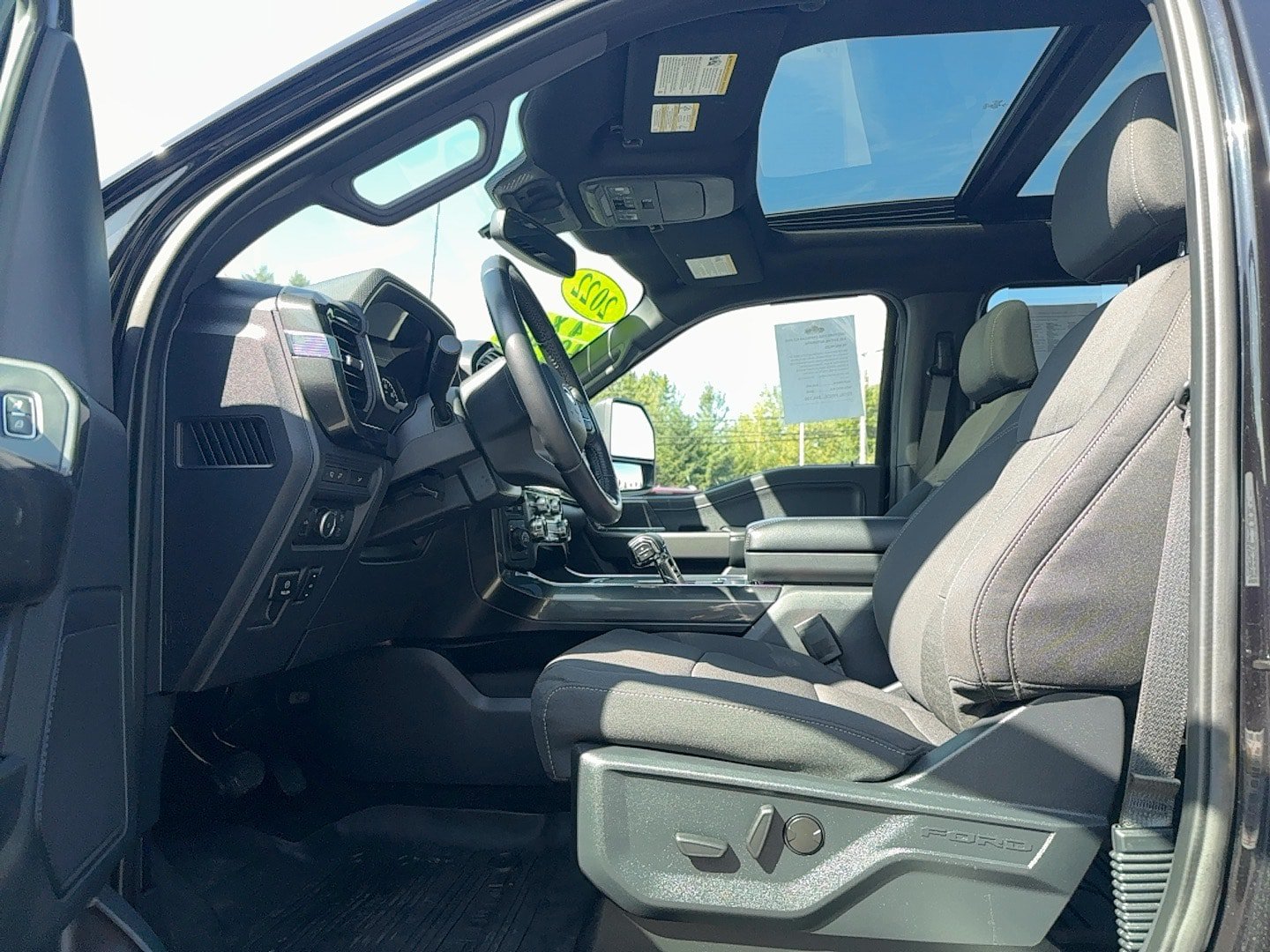 Used 2022 Ford F150 XLT w/ Equipment Group 302A High AWD/4WD image 13