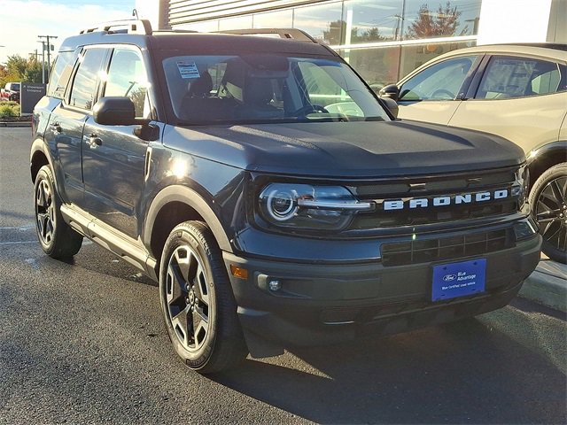 Certified 2023 Ford Bronco Sport Outer Banks w/ Tech Package image 2