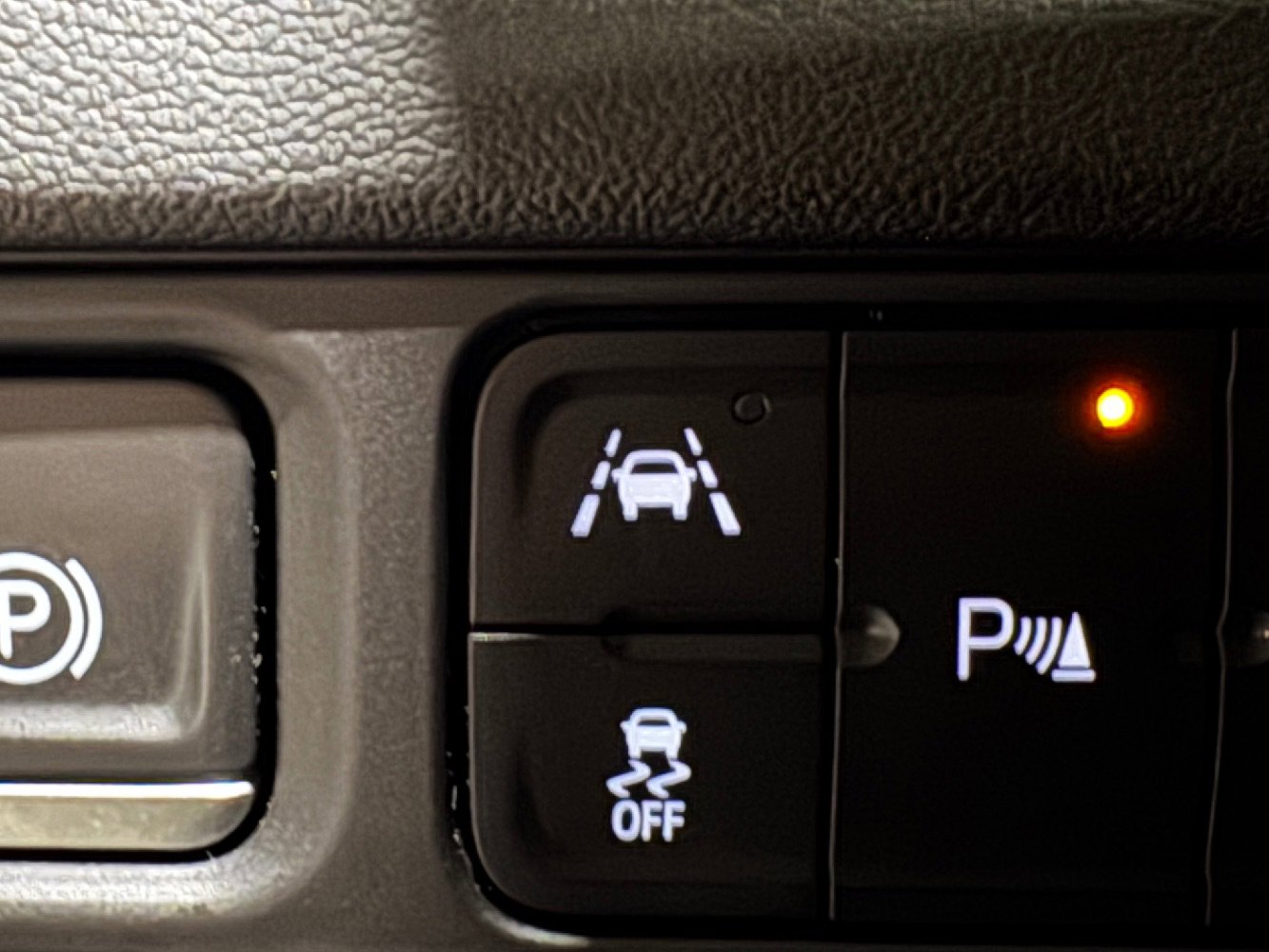 Used 2021 GMC Yukon XL SLT image 33