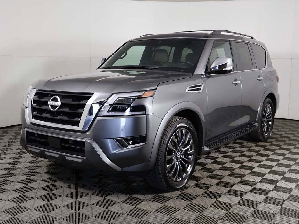 Used 2024 Nissan Armada Platinum image 11