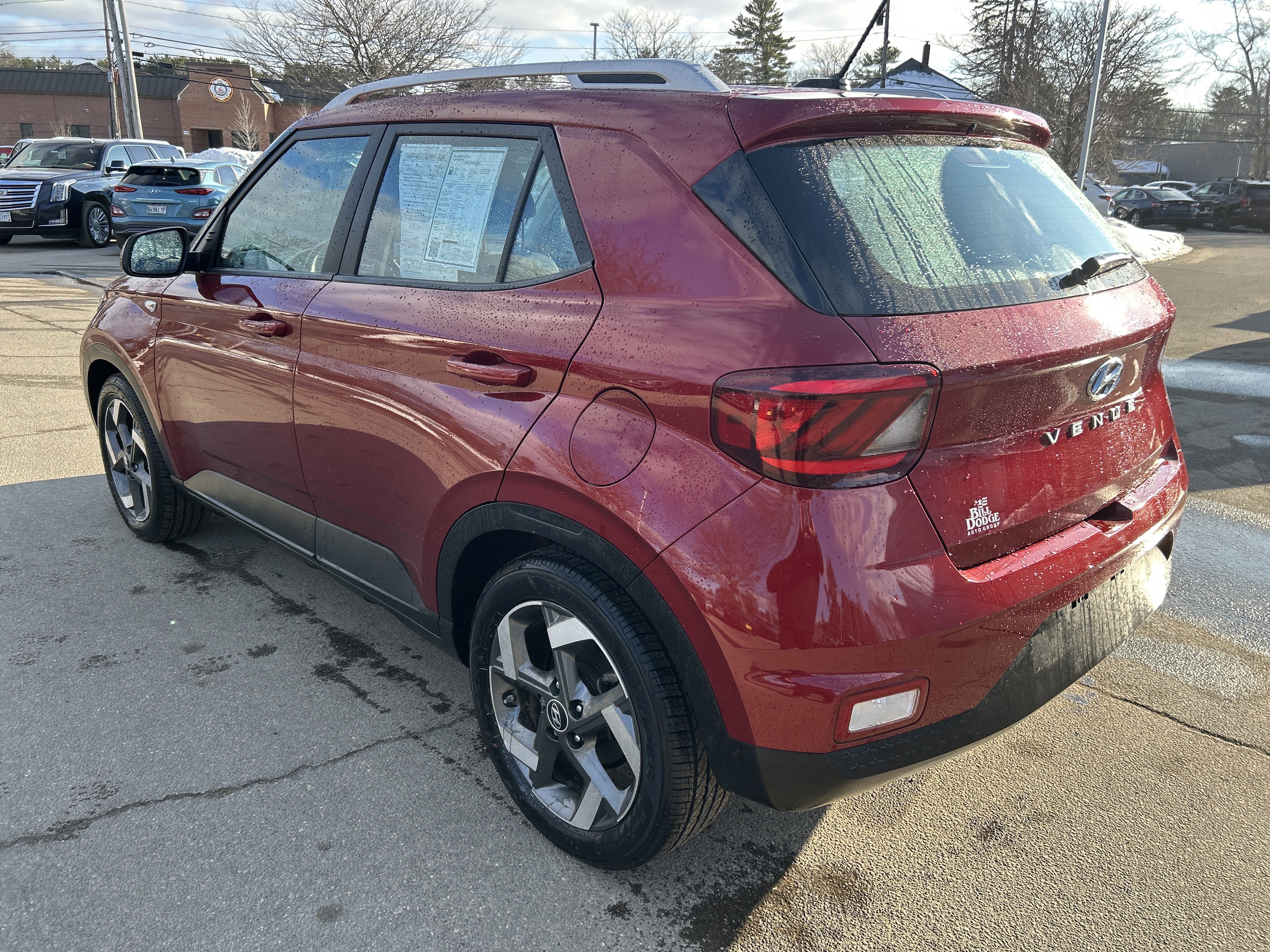 Certified 2024 Hyundai Venue SEL image 7