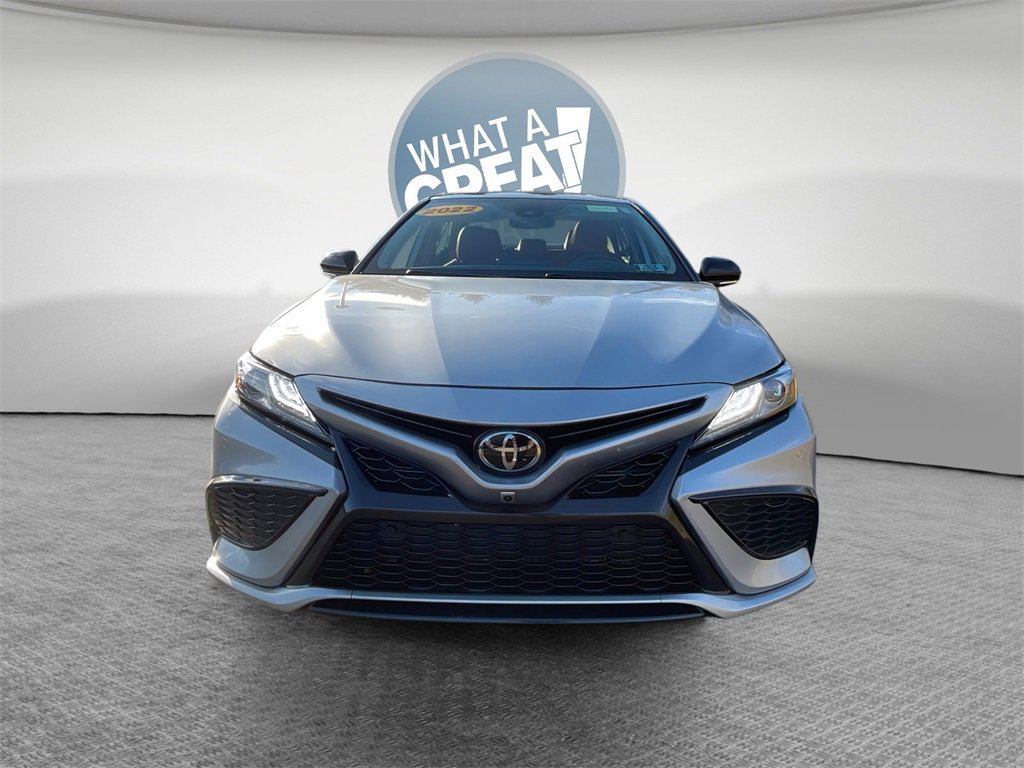 Used 2022 Toyota Camry XSE image 9