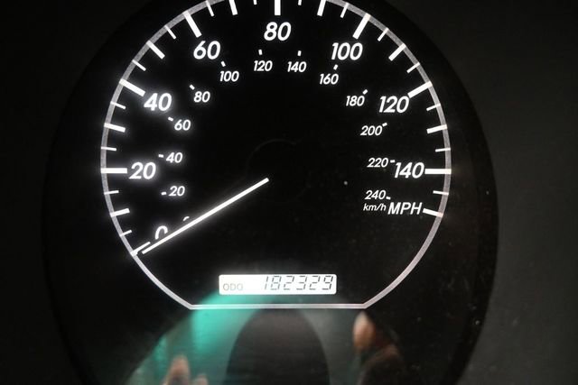 Used 2005 Lexus RX 330 FWD image 9