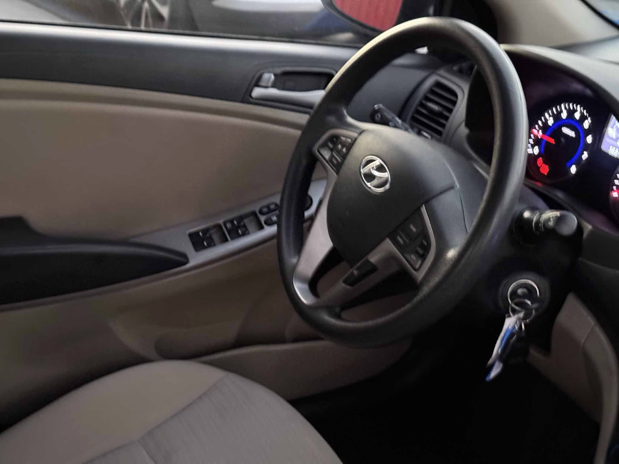 Used 2017 Hyundai Accent Value Edition FWD image 31