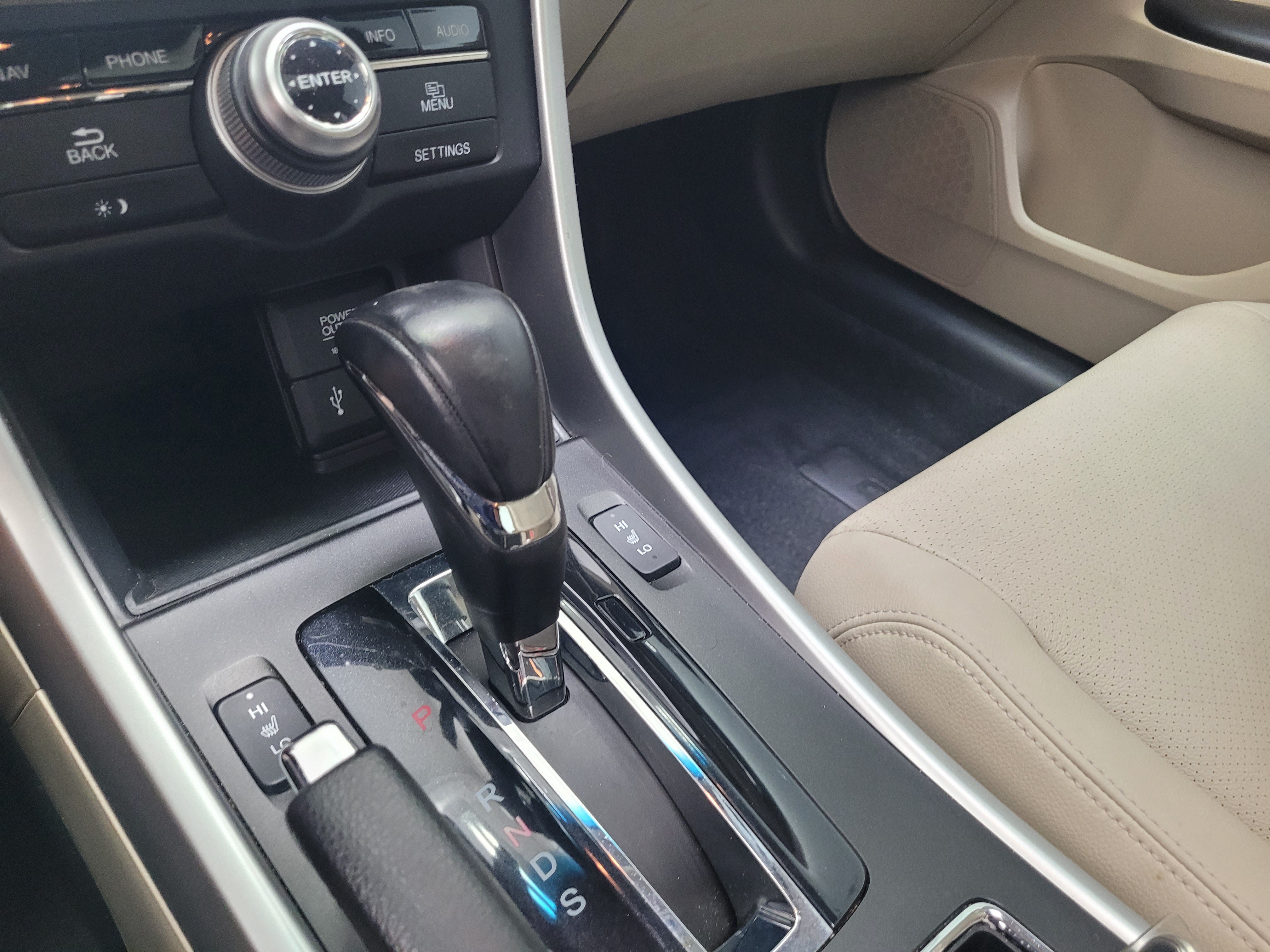 Used 2014 Honda Accord Touring image 23