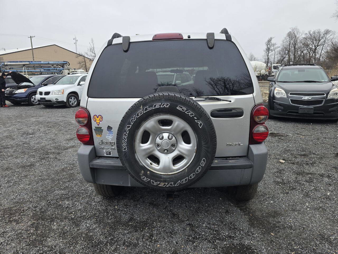Used 2005 Jeep Liberty Sport image 12