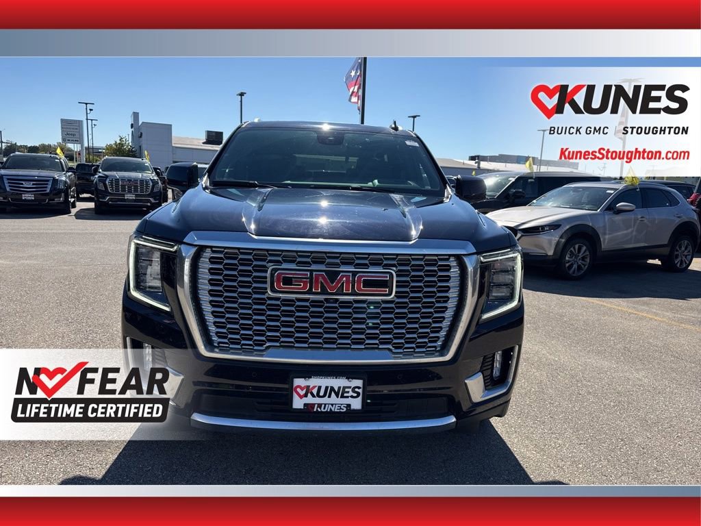 Used 2024 GMC Yukon Denali w/ Denali Reserve Package image 5