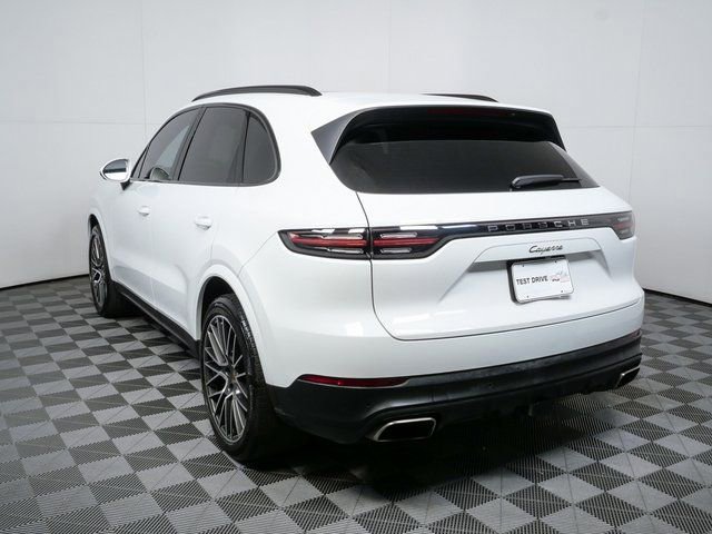 Used 2023 Porsche Cayenne image 3
