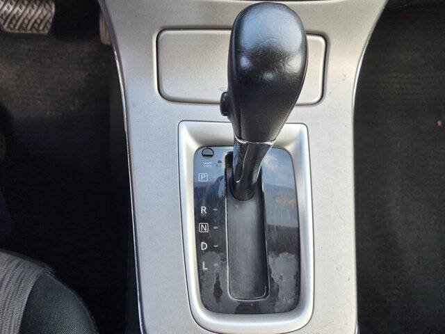 Used 2015 Nissan Sentra SV FWD image 25