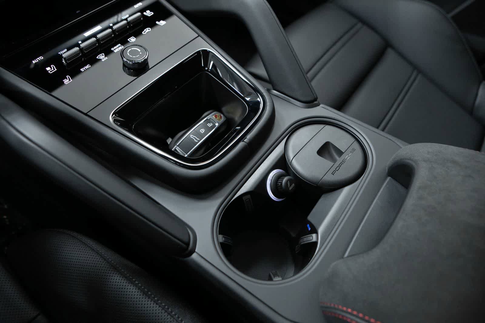 New 2026 Porsche Cayenne GTS AWD/4WD image 30