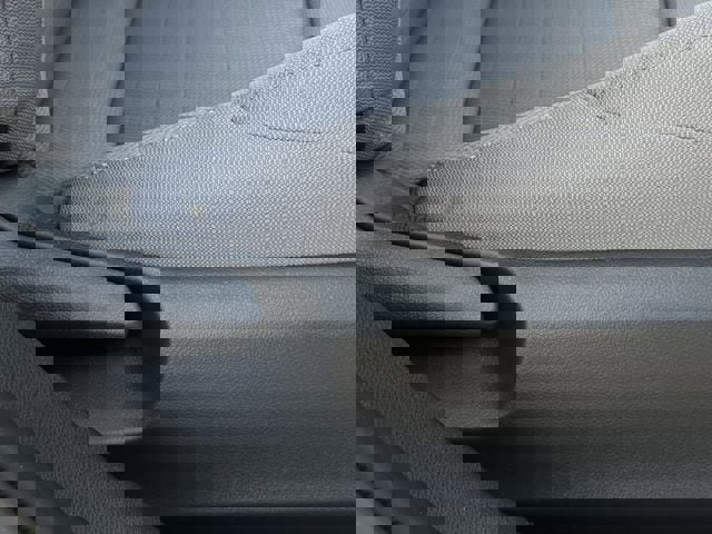 Used 2025 Toyota Corolla SE image 30