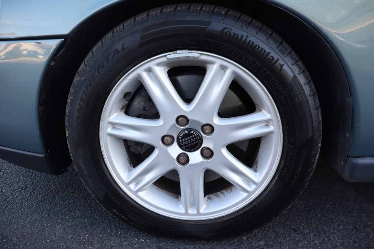 Used 2004 Volvo S60 2.5T AWD/4WD image 42
