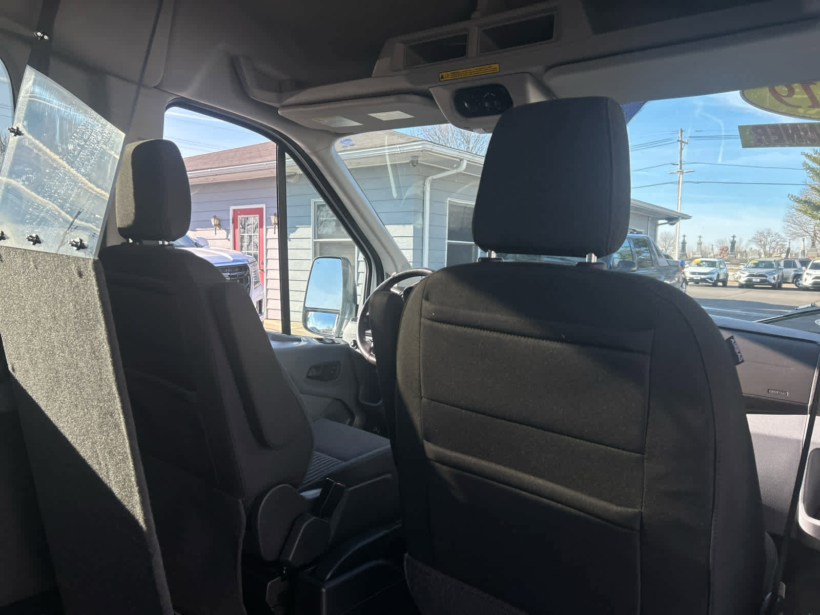 Used 2019 Ford Transit 150 XLT image 29