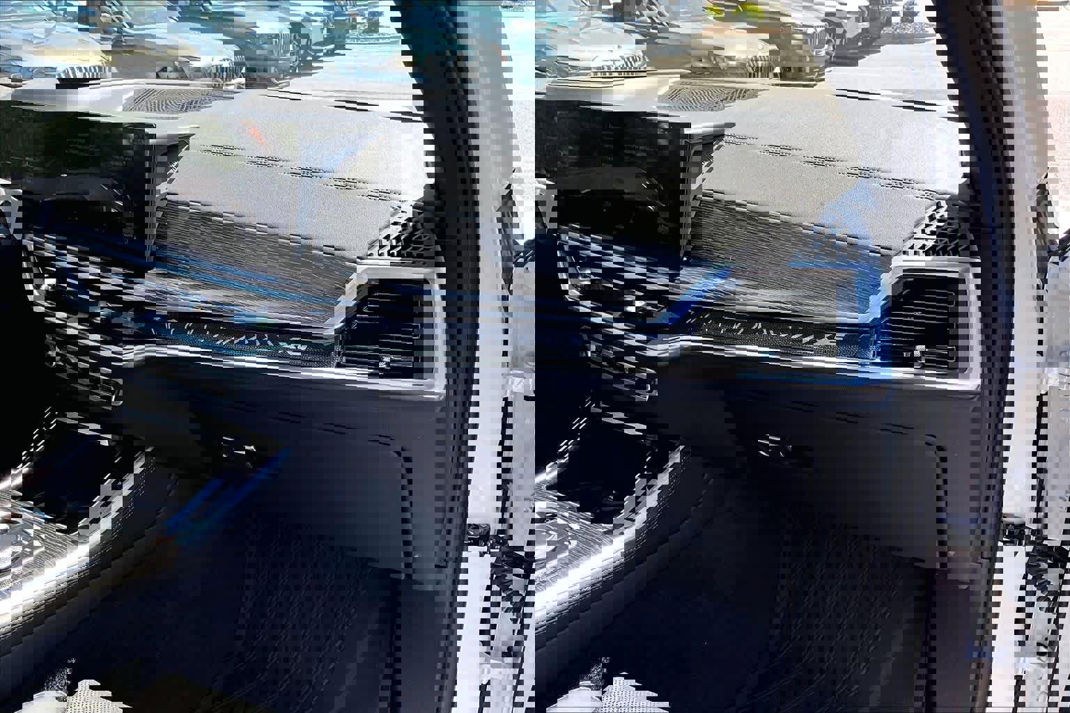 Certified 2024 BMW X5 xDrive40i w/ M Sport Package image 19