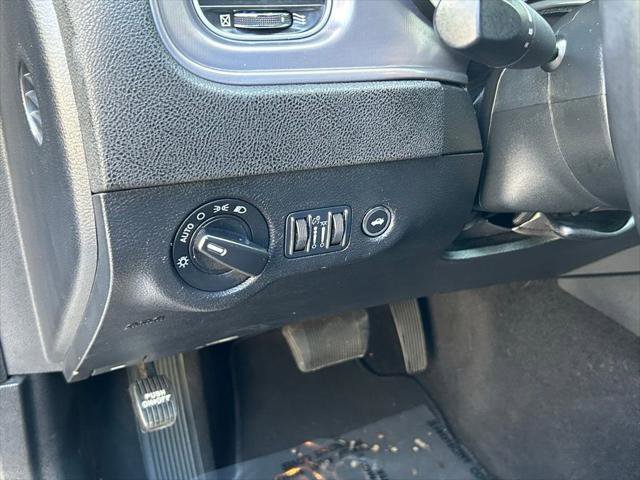 Certified 2023 Dodge Charger SXT image 16